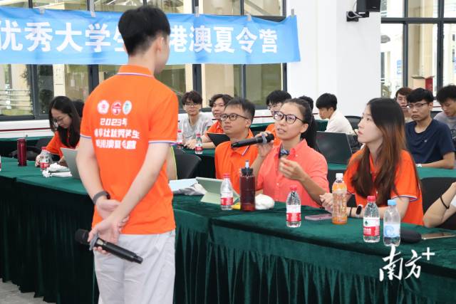 营员参加创新创业路演交流。 营员参加创新创业路演交流。