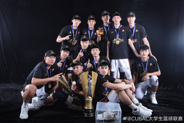广东工业大学男子篮球队。 图源:CUBAL大学生篮球联赛 广东工业大学男子篮球队。 图源:CUBAL大学生篮球联赛