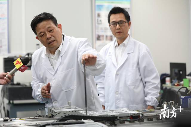 陈新教授介绍高速点位运动抑振控制技术 陈新教授介绍高速点位运动抑振控制技术