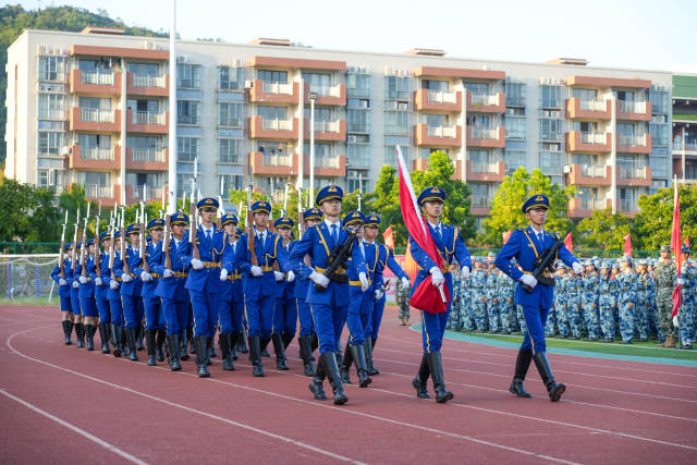 珠海科技学院国旗护卫队 珠海科技学院国旗护卫队