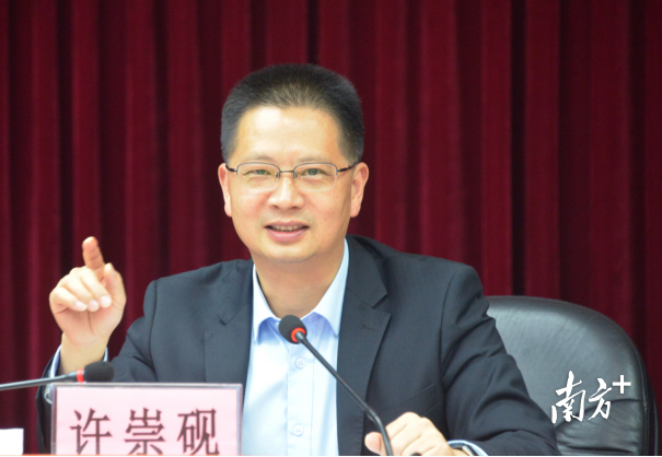 连山县委书记许崇砚。黄津 摄 连山县委书记许崇砚。黄津 摄
