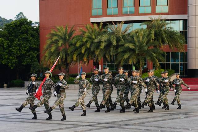 广州华商学院国旗护卫队 广州华商学院国旗护卫队