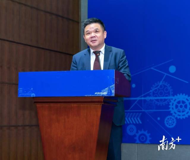 杜承铭 杜承铭