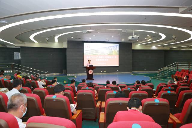 2021年,广东工业大学提出实施“1+2+3”攀撑计划学科提升工程。 2021年,广东工业大学提出实施“1+2+3”攀撑计划学科提升工程。