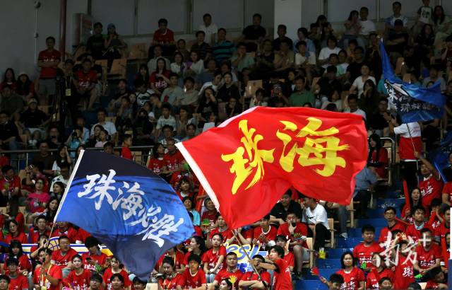 珠海队快攻得手。