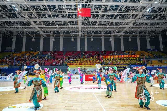 珠海队快攻得手。